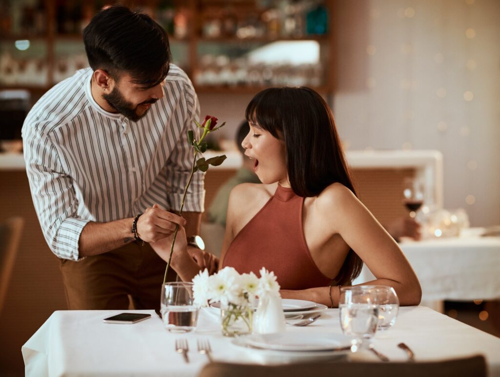 <strong>8 Old Fashioned Dating Habits We Should Bring Back For Better Love Life</strong>