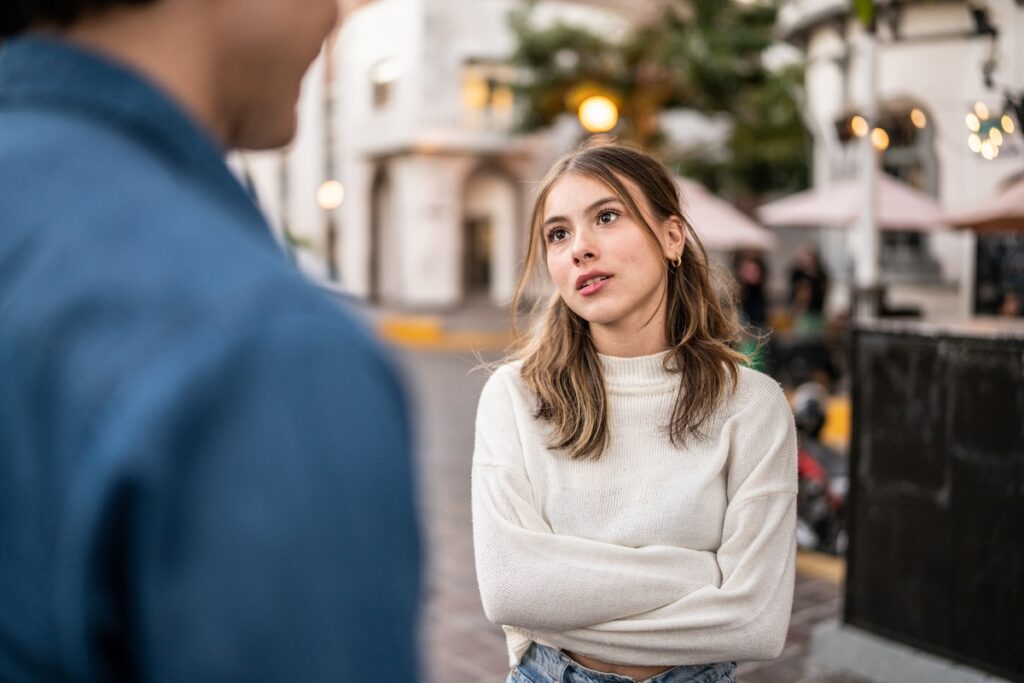 8 Toxic Behaviors You Shouldn’t Put Up With in a Relationship