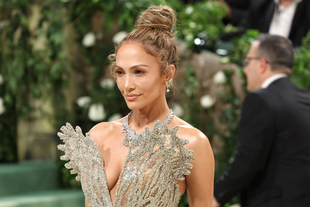 A Dazzling Evolution of Jennifer Lopez Through the Years