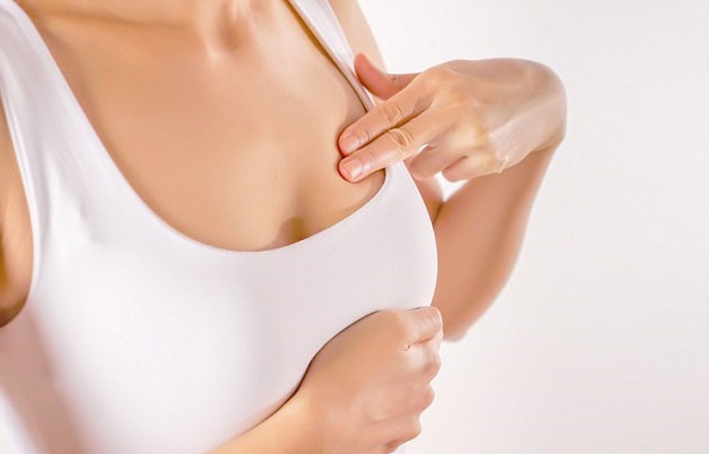 8 Self-Checks Every Woman Should Do