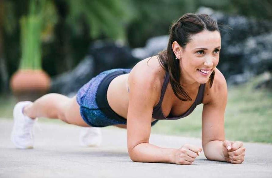 How To Plank Correctly