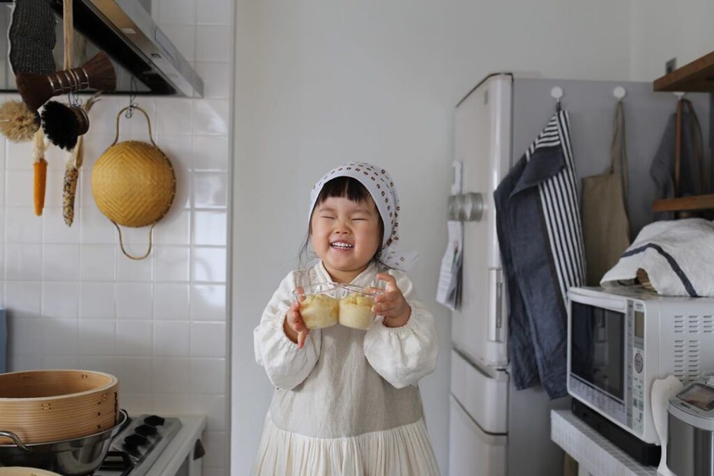 Little Girl Is Mom’s Adorable Sous Chef In The Kitchen