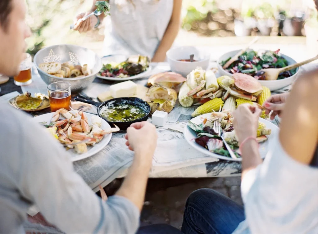 5 Reasons Why the Mediterranean Diet is The Best, and 5 Reasons Why Keto is The Worst