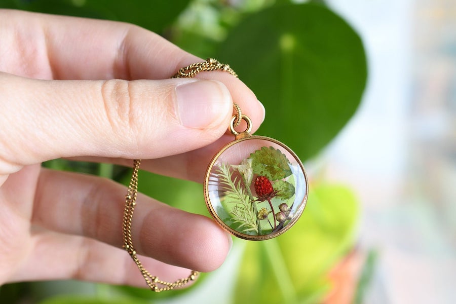 #6 | Mesmerizing Jewelry That Preserves The Beauty of Nature | HerBeauty