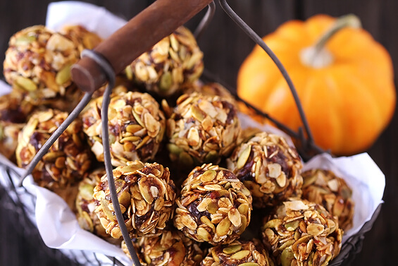 Pumpkin No-bake Energy Bites | 12 Healthy Pumpkin Recipes Perfect for Fall | Her Beauty