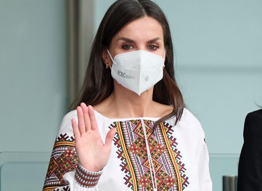 Royals, Celebs And Politicians Showing Support to Ukraine