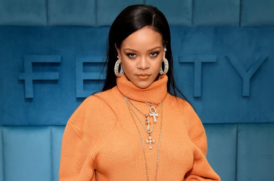 Rihanna Gives $5 Million To Fight COVID 19