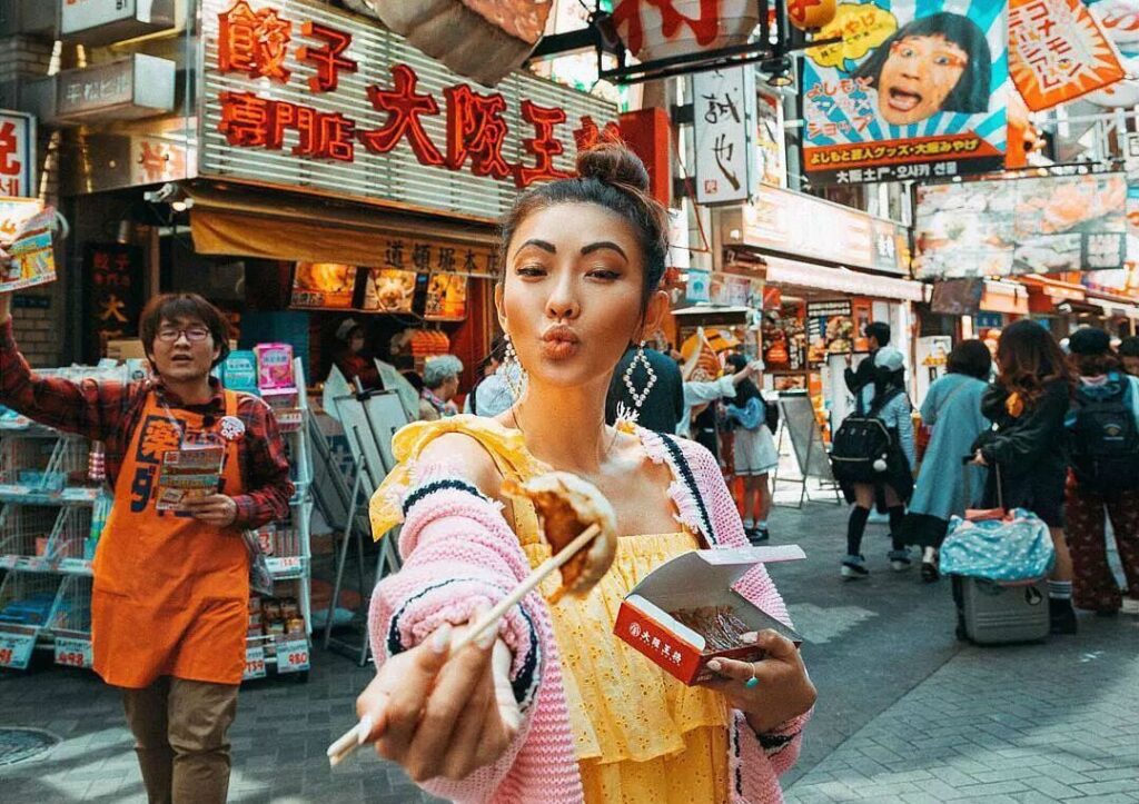 Solo Female Travellers Reveal Their 10 Best Travel Tips