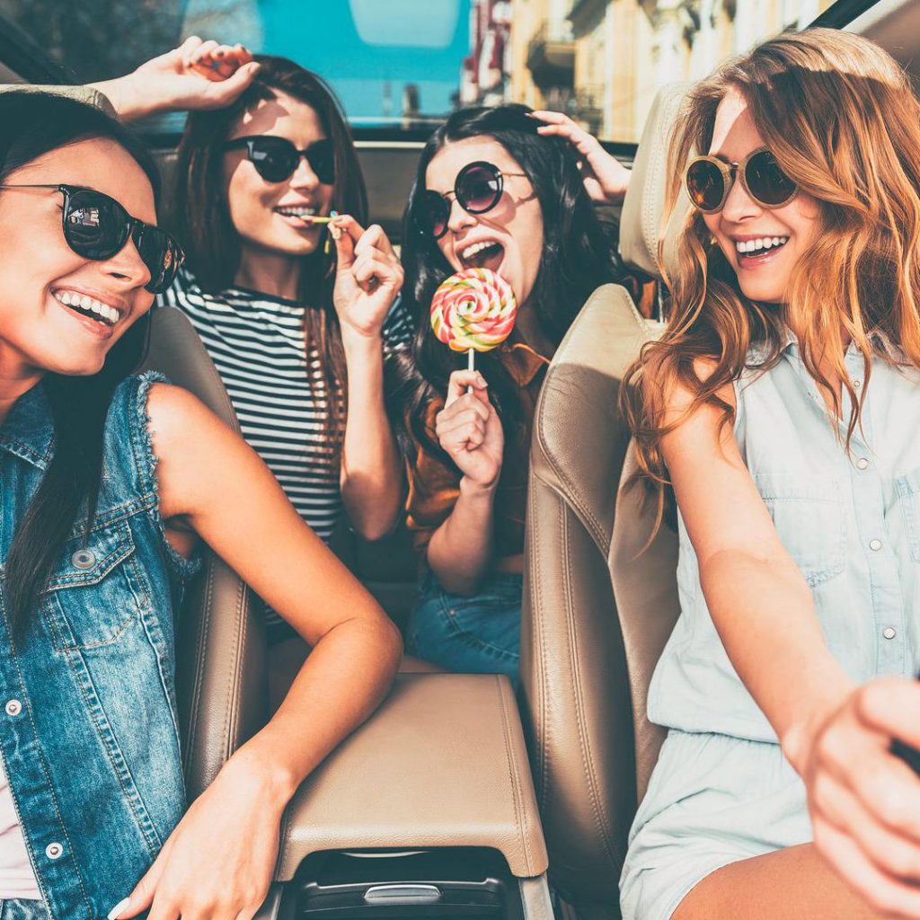 LEO (July 23 – August 22) | What Type Of Friend You Are, According To Your Zodiac | Her Beauty