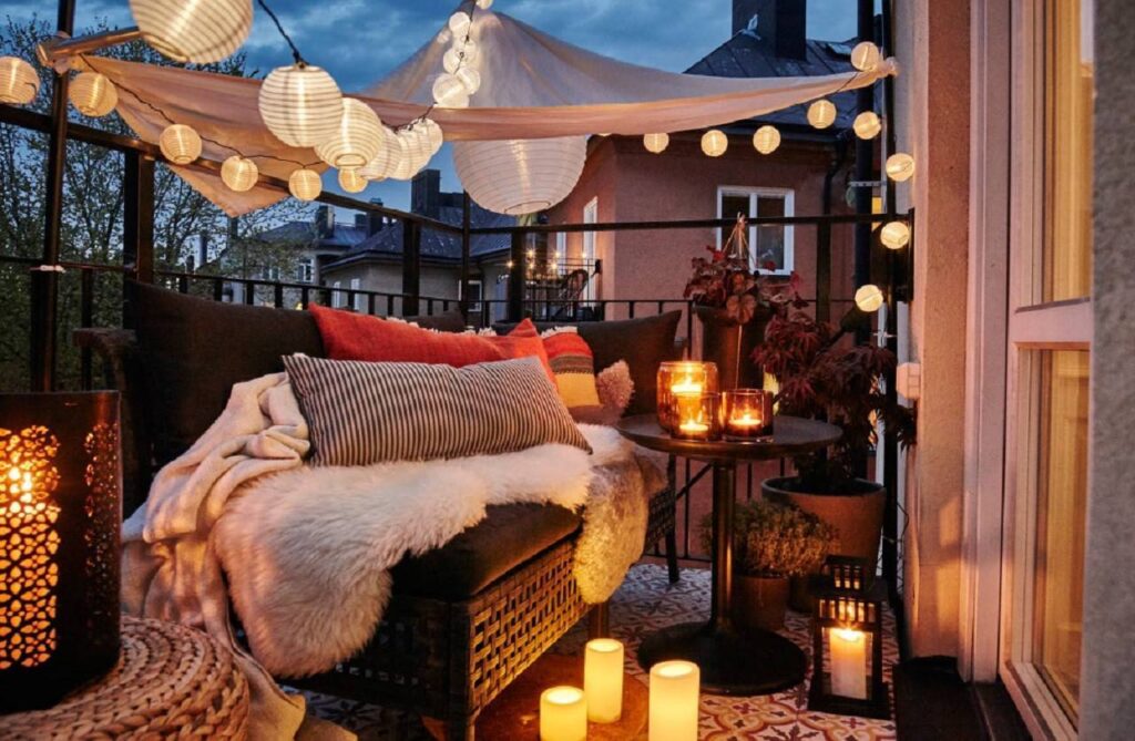 10 Cozy Balcony Ideas