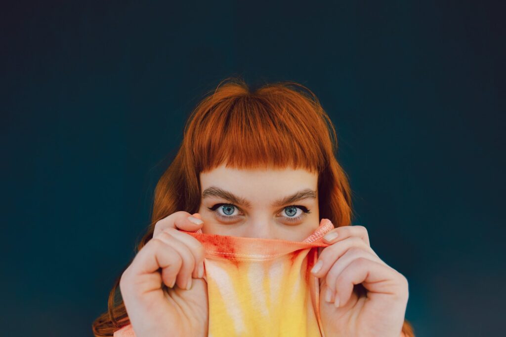 Top 10 Tips To Help Shy Girls Get Noticed By Their Crush