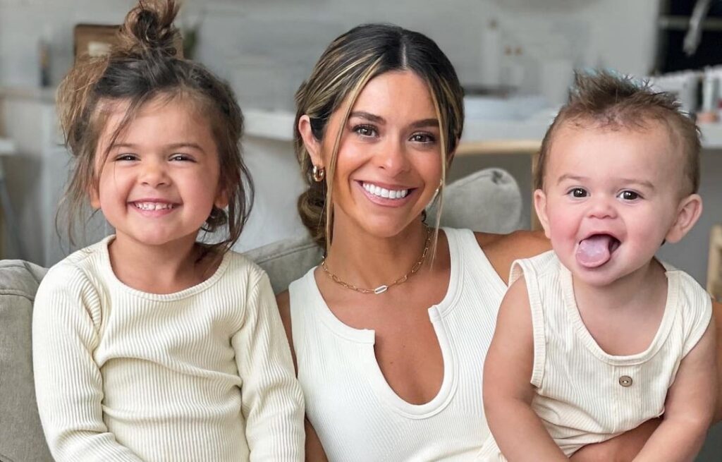 Why Mommy Influencer Taylor Paul Is So Controversial