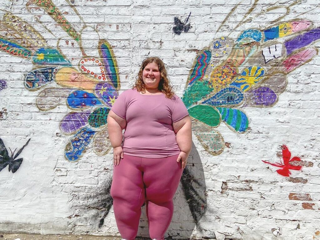 IG Fitness Queen Loses Over 140 lbs, Helps Others Lose Weight