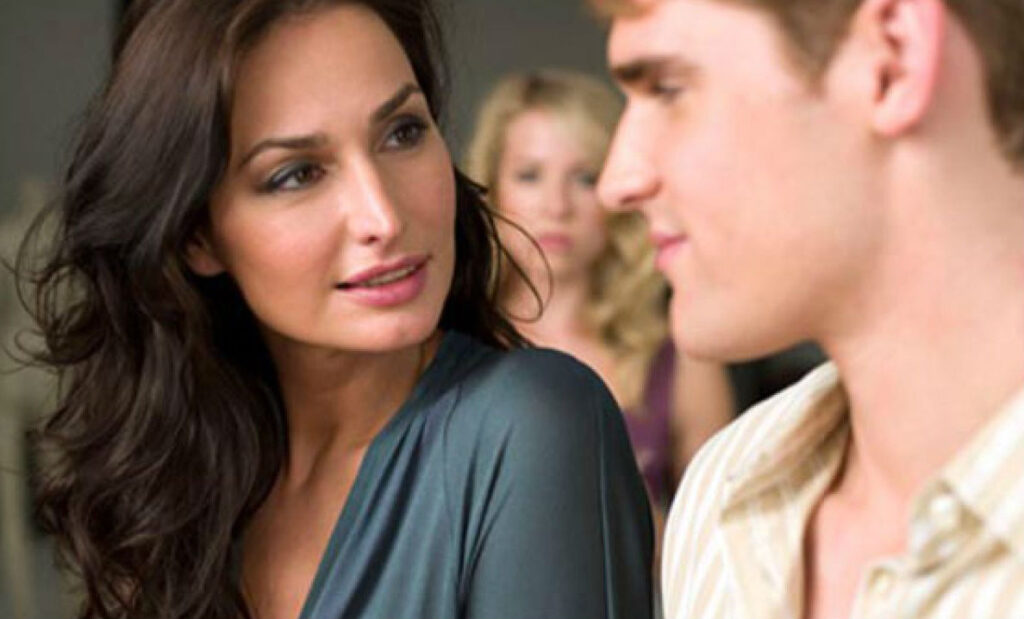7 Reasons Why Younger Guys Fall for Older Women
